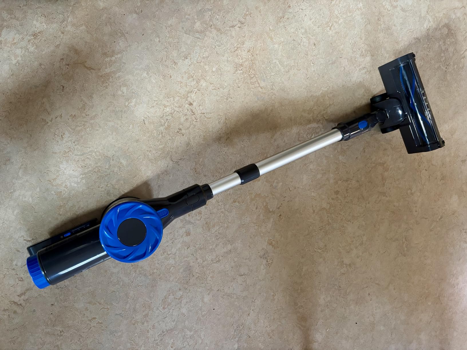 AIRDIYA Cordless Vacuum Cleaner, Upgraded 40Kpa Stick Vacuum Cleaners for Home, 8 in 1 Lightweight with Self-Standing, 1.5L Dust Cup & Anti-tangle, Rechargeable Vacuum for Hard Floors Carpets Pet Hair - Customer Photo 1