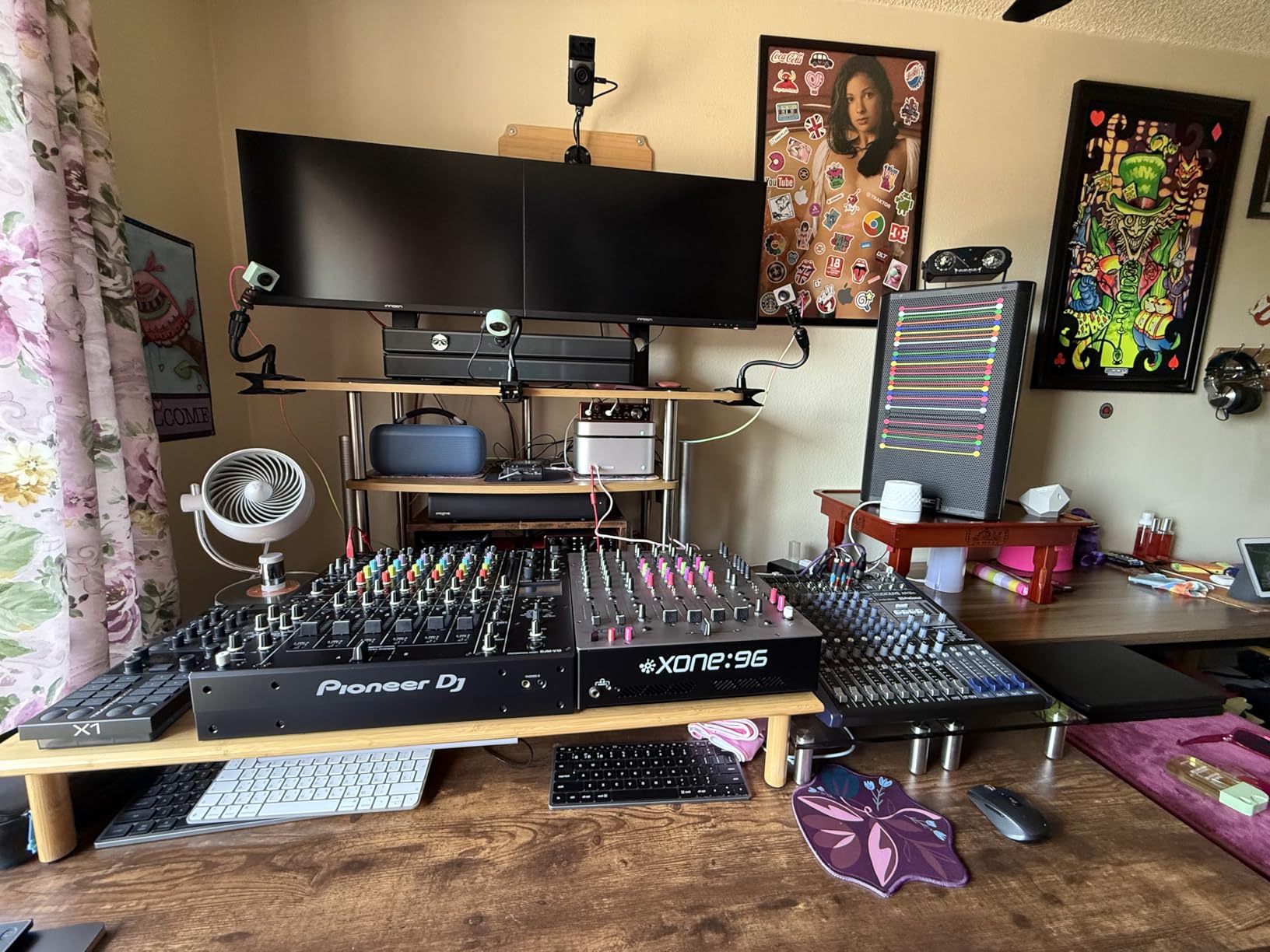 INNOCN 27 Inch 4K Monitor - 27D2U - 27-inch 4K (3840 x 2160) 60Hz 16:9 Display, IPS Panel, sRGB 99%, 1500:1 Contrast Ratio, Height/Pivot Stand - Black - Customer Photo 3