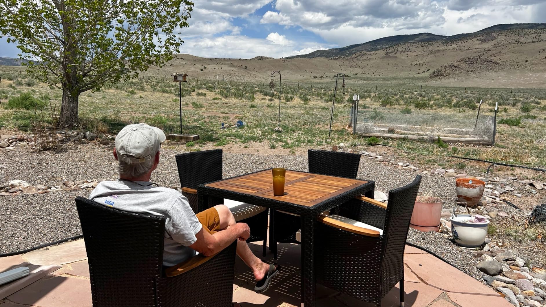 Shintenchi 5 PCS Patio Dining Set, Wicker Outdoor Table and Chairs with Soft Cushions, Patio Furniture Set with Wood Table Top for Backyard, Deck and Garden, Brown Rattan - Customer Photo 2