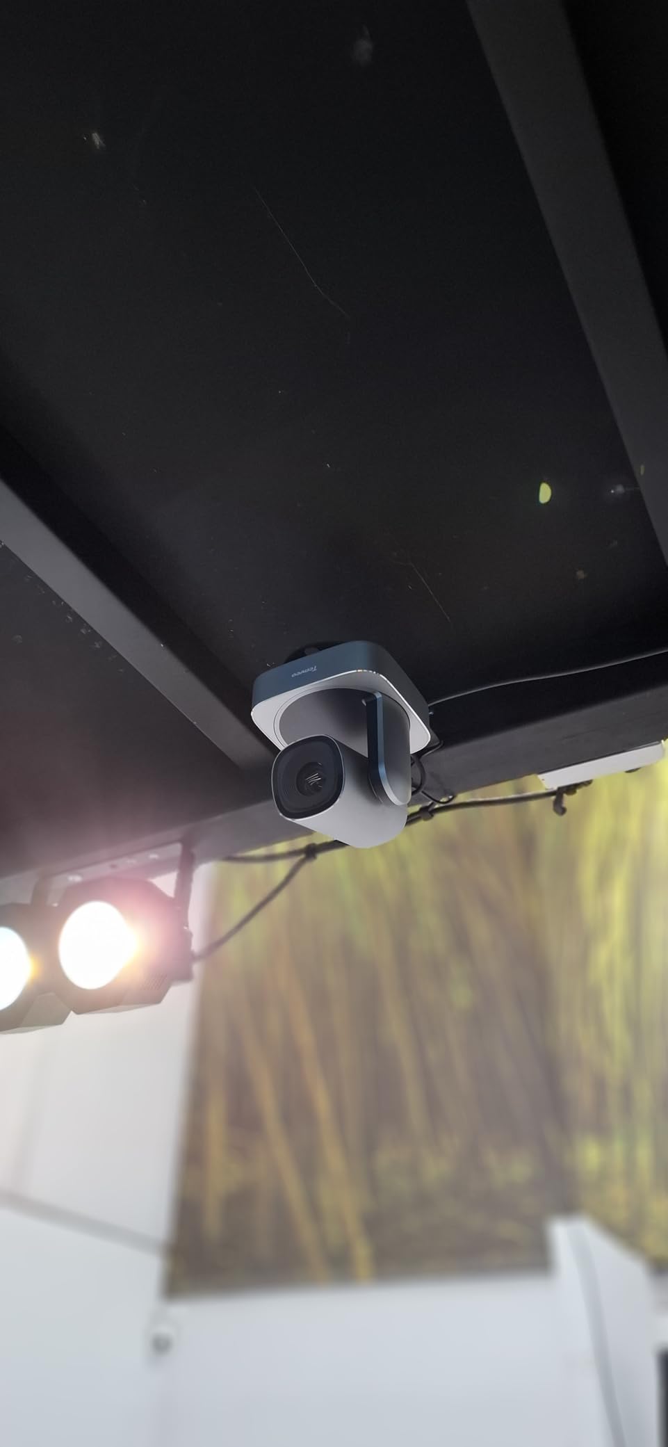 Tenveo 4K PTZ Camera AI Humanoid & Face Auto-Tracking 20X Optical+8X Digital Zoom USB3.0/HDMI/LAN PoE IP Live Streaming Camera for Church Worship Broadcast Events Video Conference YouTube OBS - Customer Photo 2