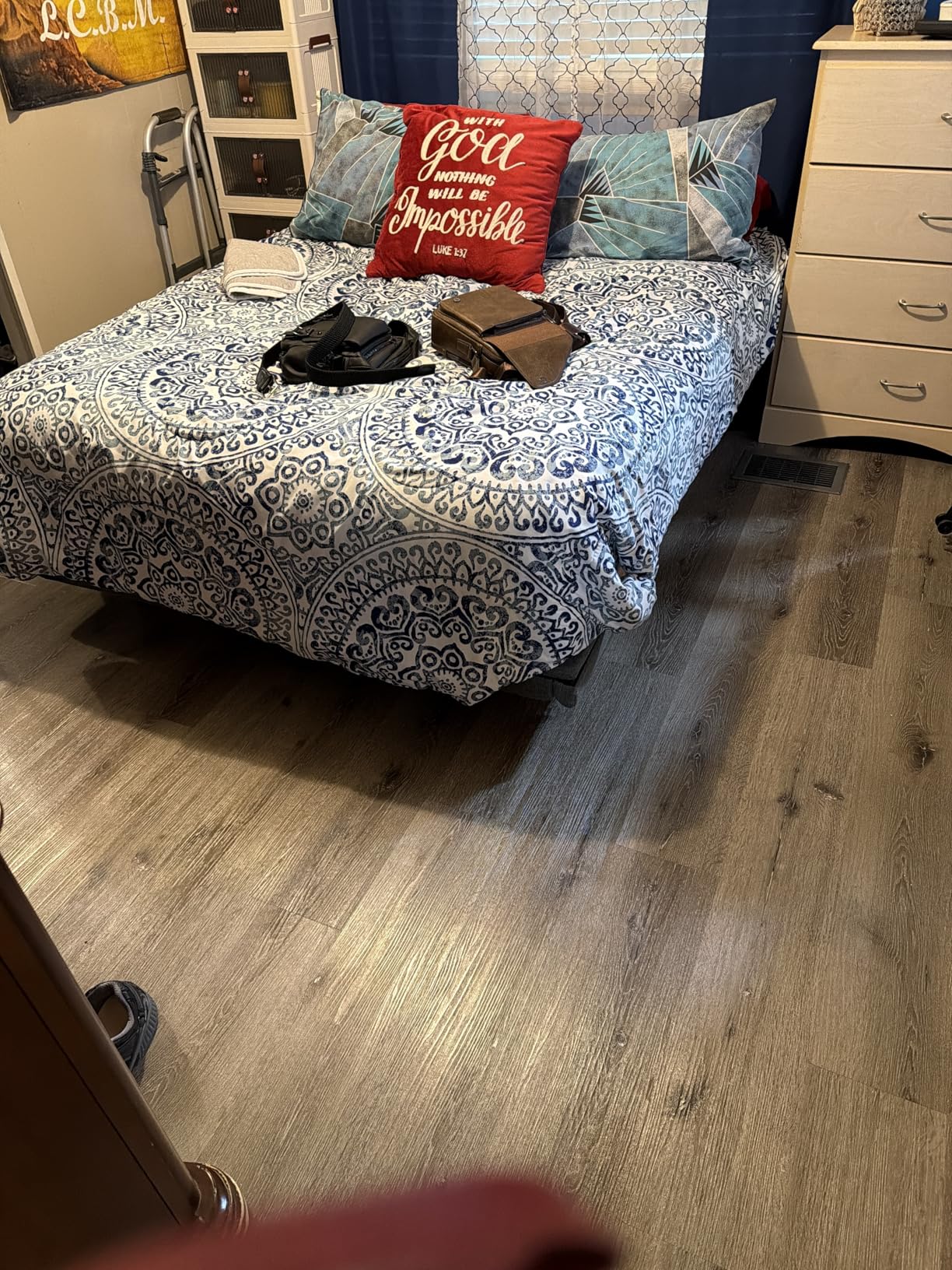 Sweetcrispy Full Adjustable Bed Frame, Ergonomic Electric Bed Base with Wireless Remote and 2 USB Ports, Head and Foot Incline, Zero Gravity Bed, Anti-Snore, Easy Assembly - Customer Photo 1