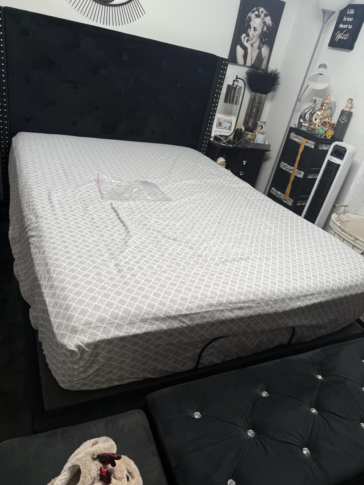Sweetcrispy Full Adjustable Bed Frame, Ergonomic Electric Bed Base with Wireless Remote and 2 USB Ports, Head and Foot Incline, Zero Gravity Bed, Anti-Snore, Easy Assembly - Customer Photo 2