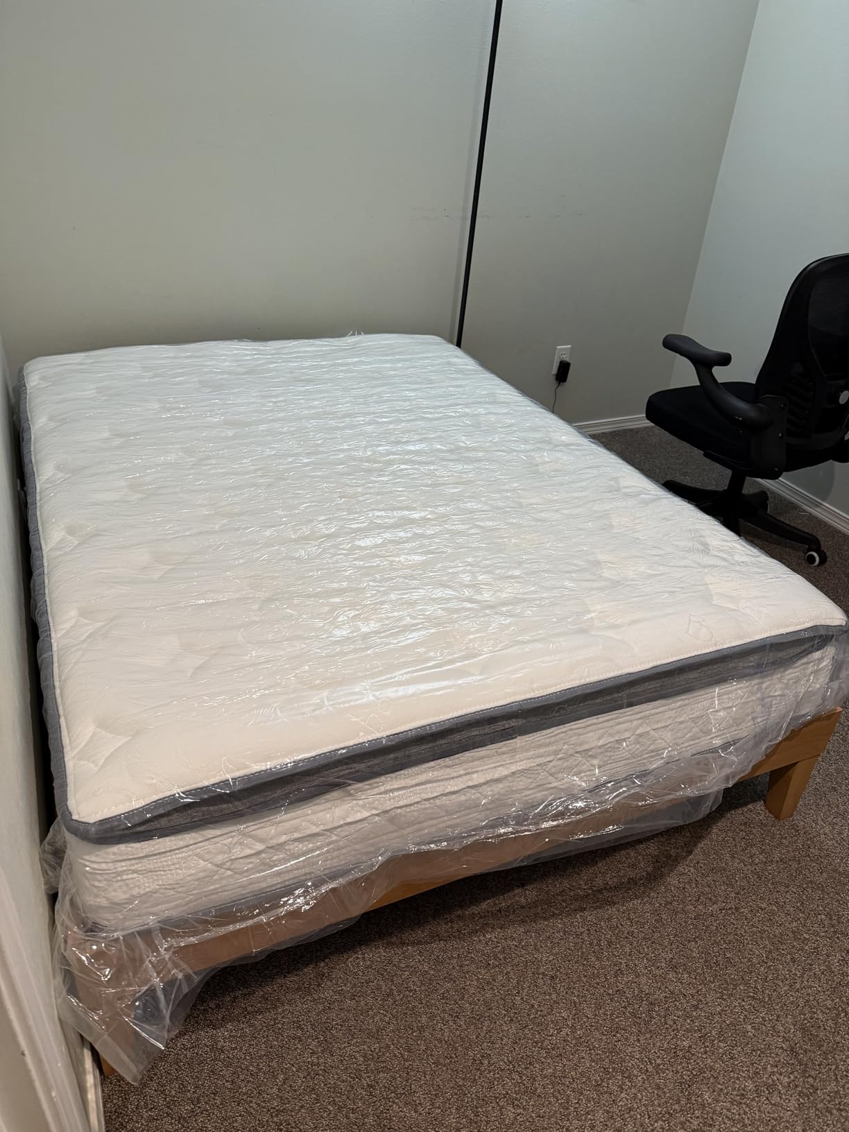 Breezleep Full Size Mattress, 10 Inch Cooling Hybrid Full Mattress in a Box, Medium Firm with Gel Memory Foam & Pocket Coils, Motion Isolation, Pressure Relief, CertiPUR-US - Customer Photo 2