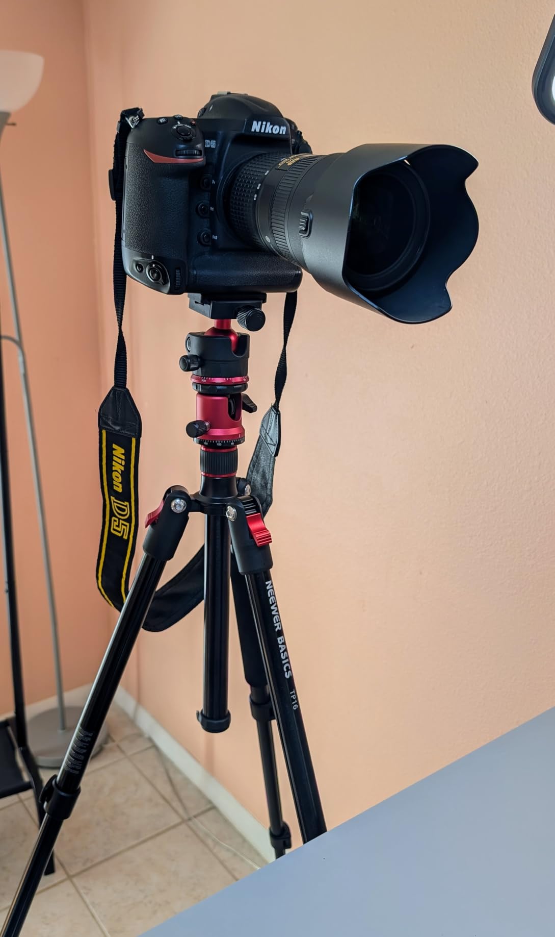 NEEWER Basics Carbon Fiber Travel Tripod Monopod, 64