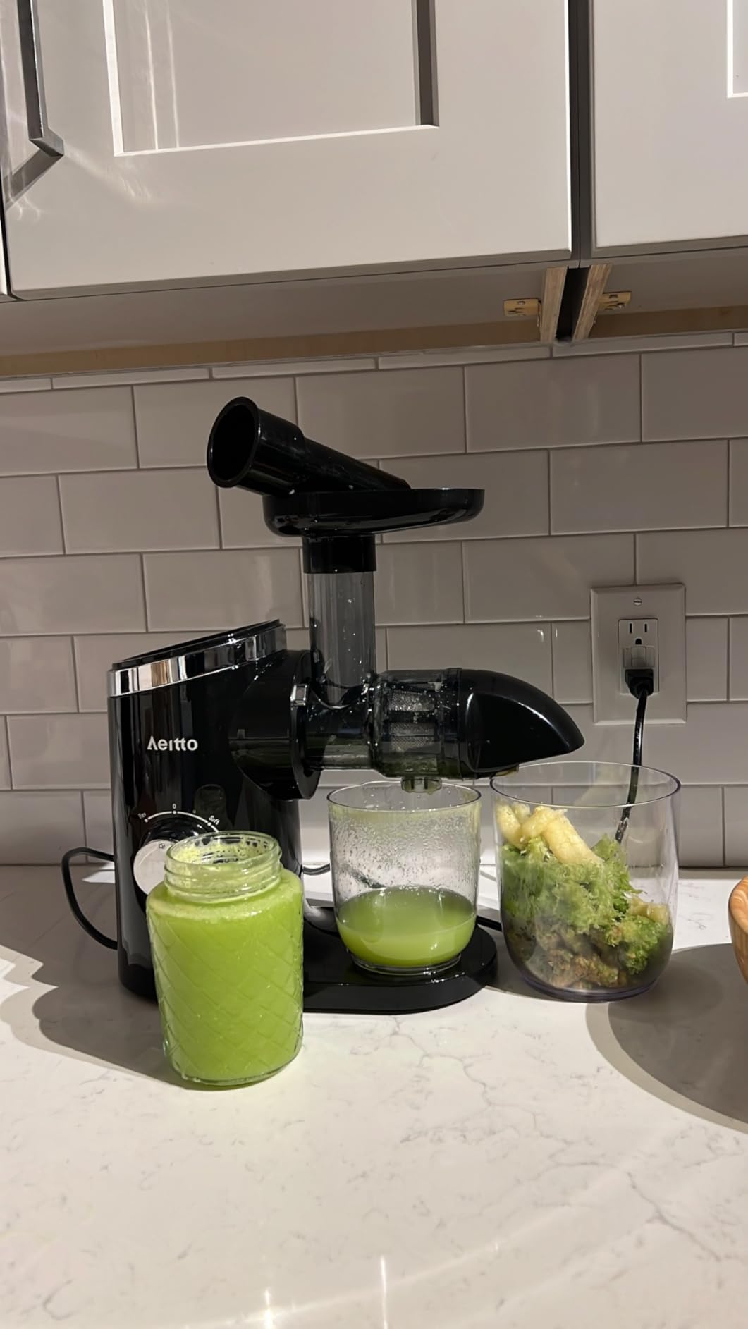 Aeitto Cold Press Juicer, 5.3