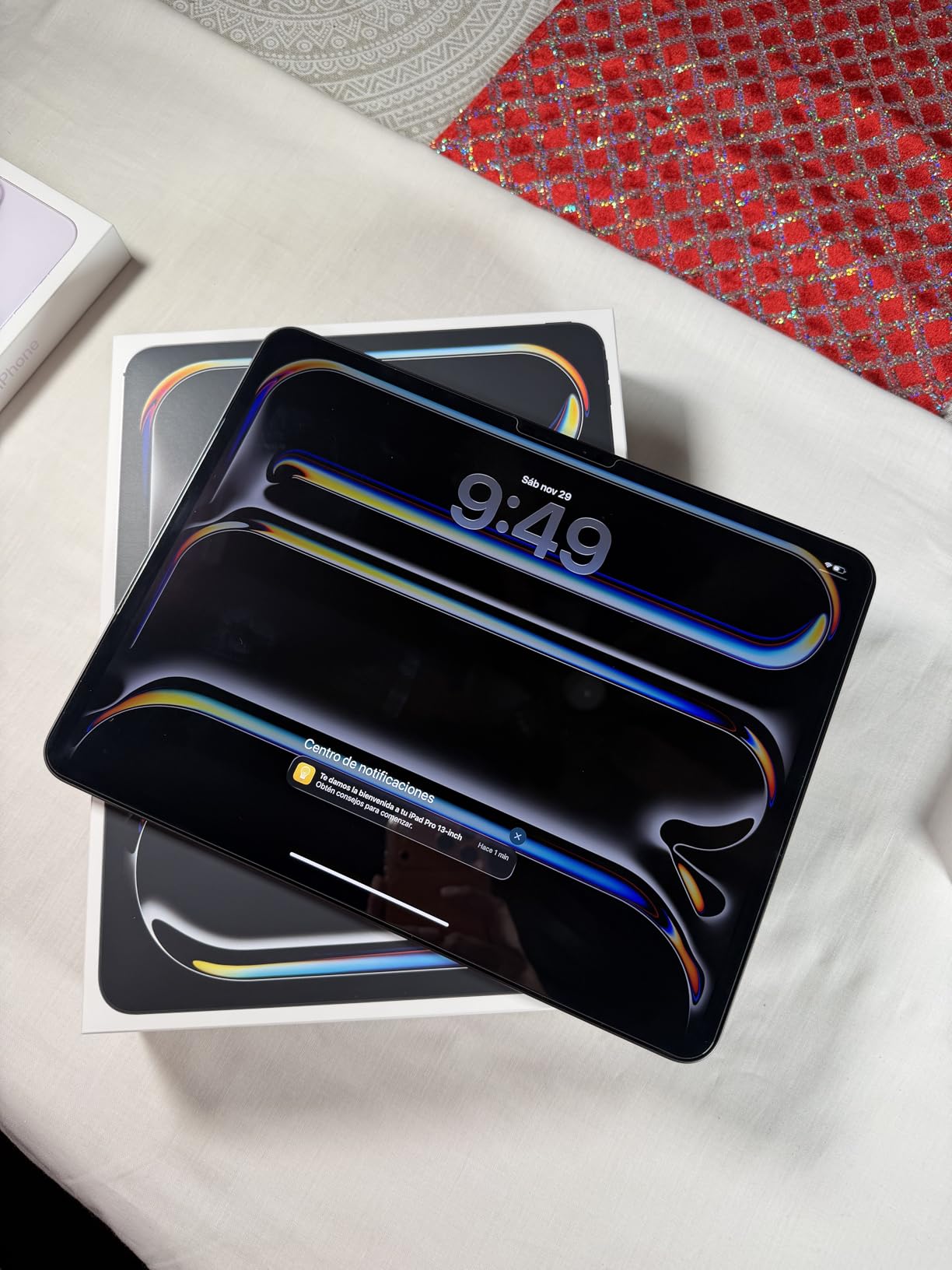 Apple iPad Pro 13-inch (M5): Ultra Retina XDR Display, 256GB, Landscape 12MP Front Camera/12MP Back Camera, LiDAR Scanner, Wi-Fi 7 with Apple N1, Face ID, All-Day Battery Life — Space Black - Customer Photo 2