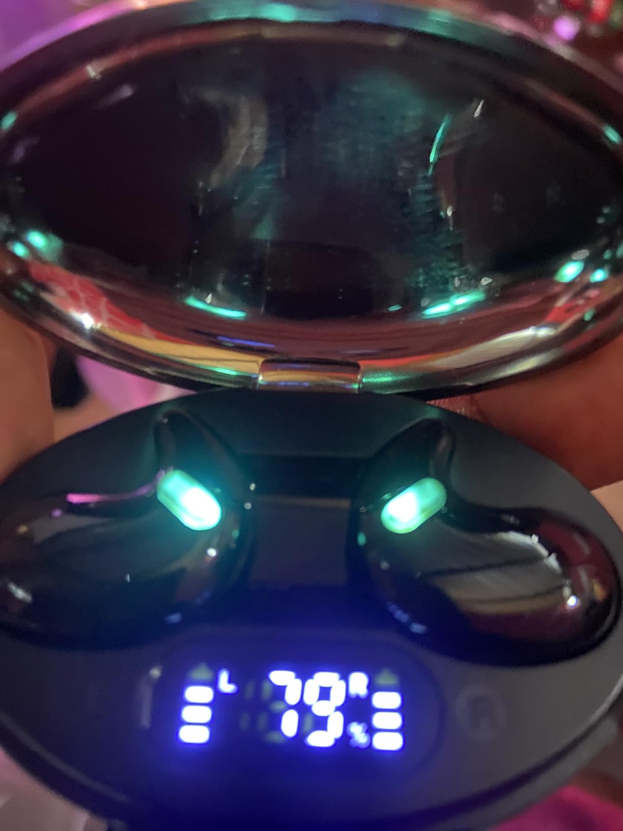 Mudtun Sleep Earbuds Ultra-Thin Wireless Bluetooth 5.3 Earbuds for Side Sleepers, Noise Blocking Sleep Headphones with 6H Playtime, Ergonomic Mini Design for Small Ears (Green#) - Customer Photo 1