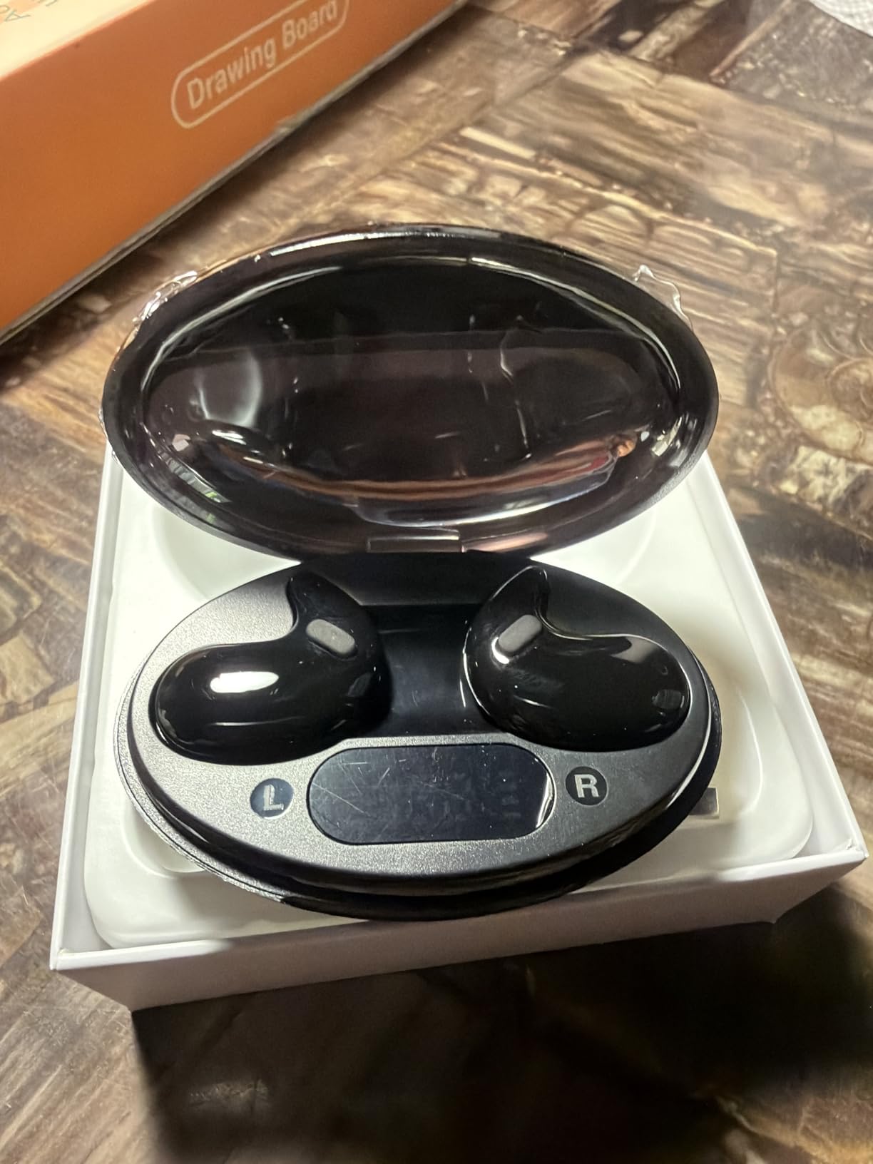 Mudtun Sleep Earbuds Ultra-Thin Wireless Bluetooth 5.3 Earbuds for Side Sleepers, Noise Blocking Sleep Headphones with 6H Playtime, Ergonomic Mini Design for Small Ears (Green#) - Customer Photo 2