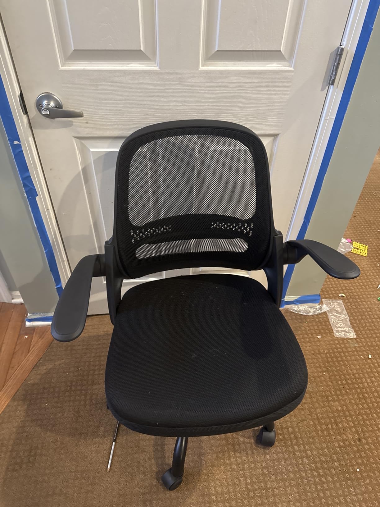 LukkDys Ergonomic Mesh Office Chair with Flip-Up Arms, Adjustable Height, Breathable Mesh Back & Thick Cushion Seat, 360° Swivel Rolling Computer Desk Chair, BIFMA Certified, Supports 300 lbs - Customer Photo 1