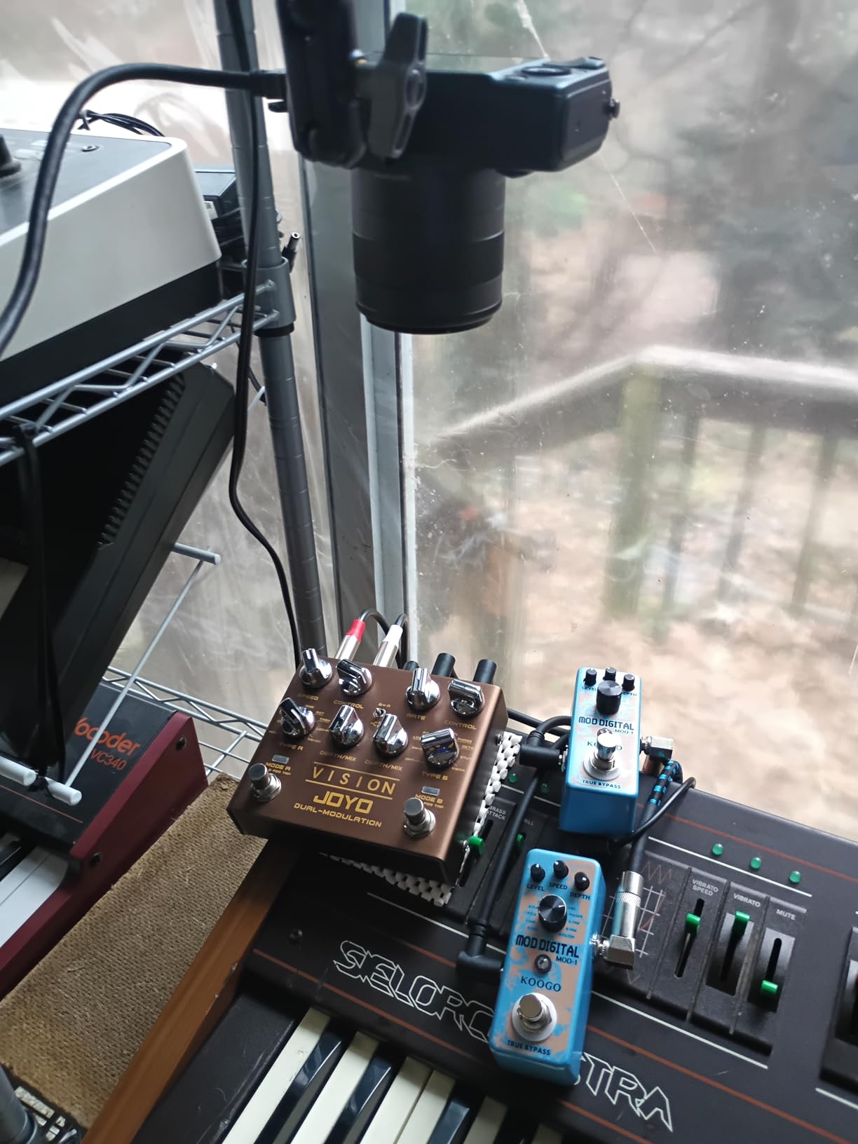 VIXLW Cam Link 4K – External Capture Card for DSLR Camcorder ActionCam as Webcam, HDMI to USB 3.0, Meet/Stream/Record in 4K60/1080p120, Easy Connect for OBS/Zoom, Windows/Mac - Customer Photo 2