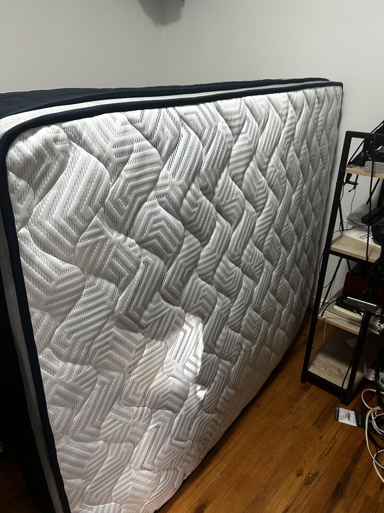 Extra Firm Queen Mattress 14 Inch, Deep Sleep Hybrid Mattress for Lumbar Support & Back Side Sleepers, Pain Relief Mattresses in a Box with Pocket Springs & Cooling Gel - 365-Night Trial, CertiPUR-US - Customer Photo 1