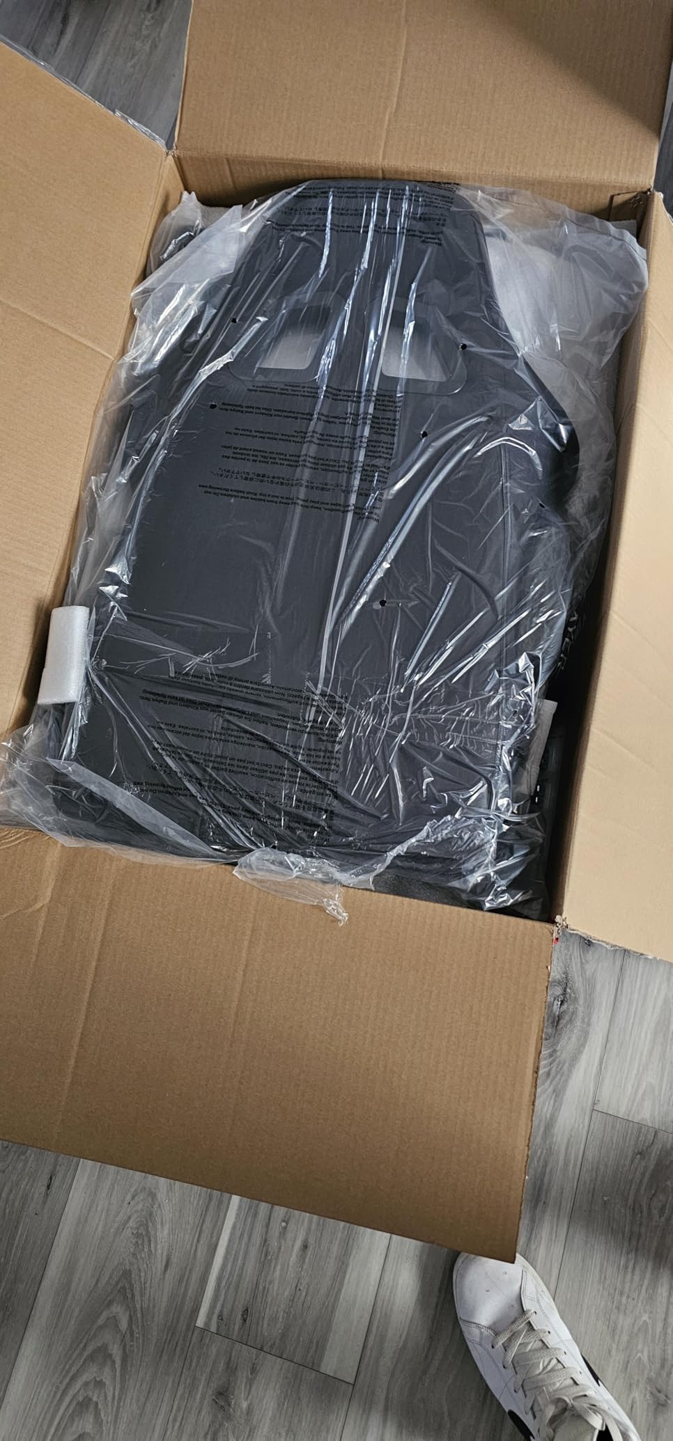 GTPLAYER Gaming Chair with Foot Rest & Pocket Spring Cushion, Ergonomic High Back Computer Desk Chair with Headrest & Lumbar Support for Back Pain Relief, Breathable Fabric, Moon Gray - Customer Photo 2