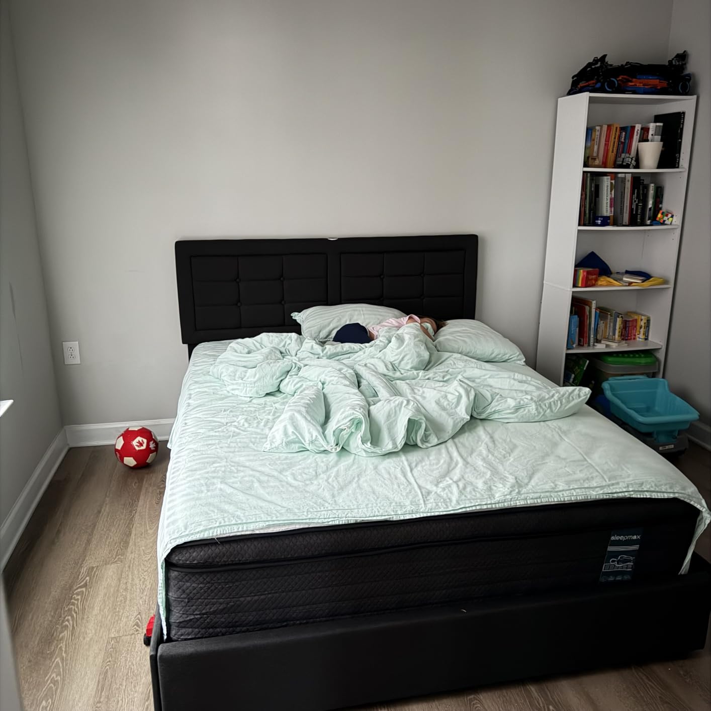 Sleepmax Extra Firm Queen Size Mattress 14 Inch - Deep Sleep Hybrid Mattress Pain Relief - Extra Firm Cooling Bed in a Box for Back & Side Sleepers - 365-Night Trial, Forever Warranty, Fiberglass-Free - Customer Photo 1