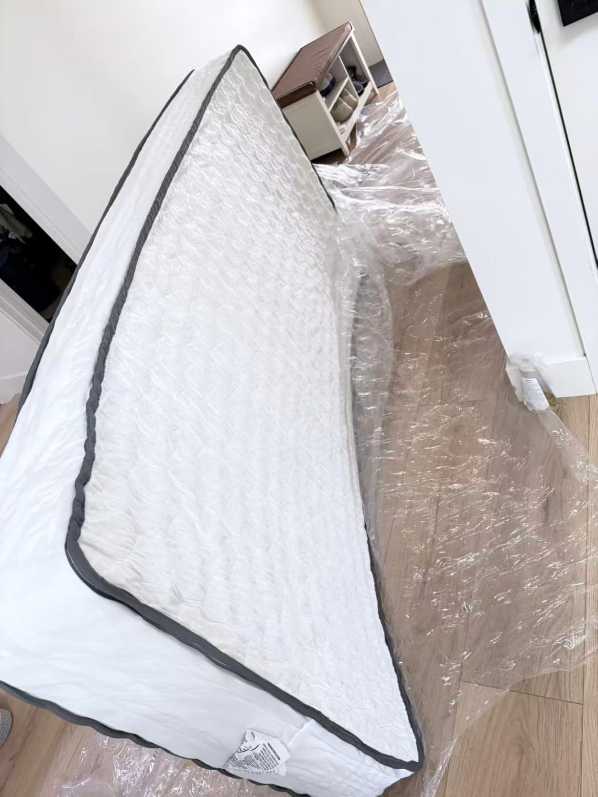 Novilla Twin XL Mattress 8 Inch, Twin XL Hybrid Mattress - Medium Firm with Pocket Springs & Comfort Foam, Cooling Pressure Relief, CertiPUR-US Certified Mattress in a Box - Customer Photo 1