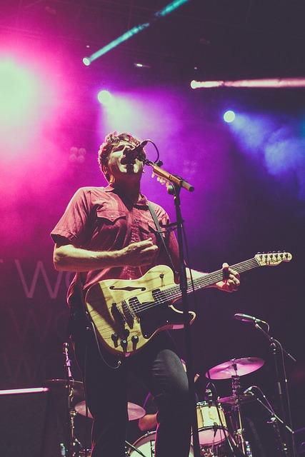 Canon EF 35mm f/1.4L USM Wide Angle Lens customer photo 1