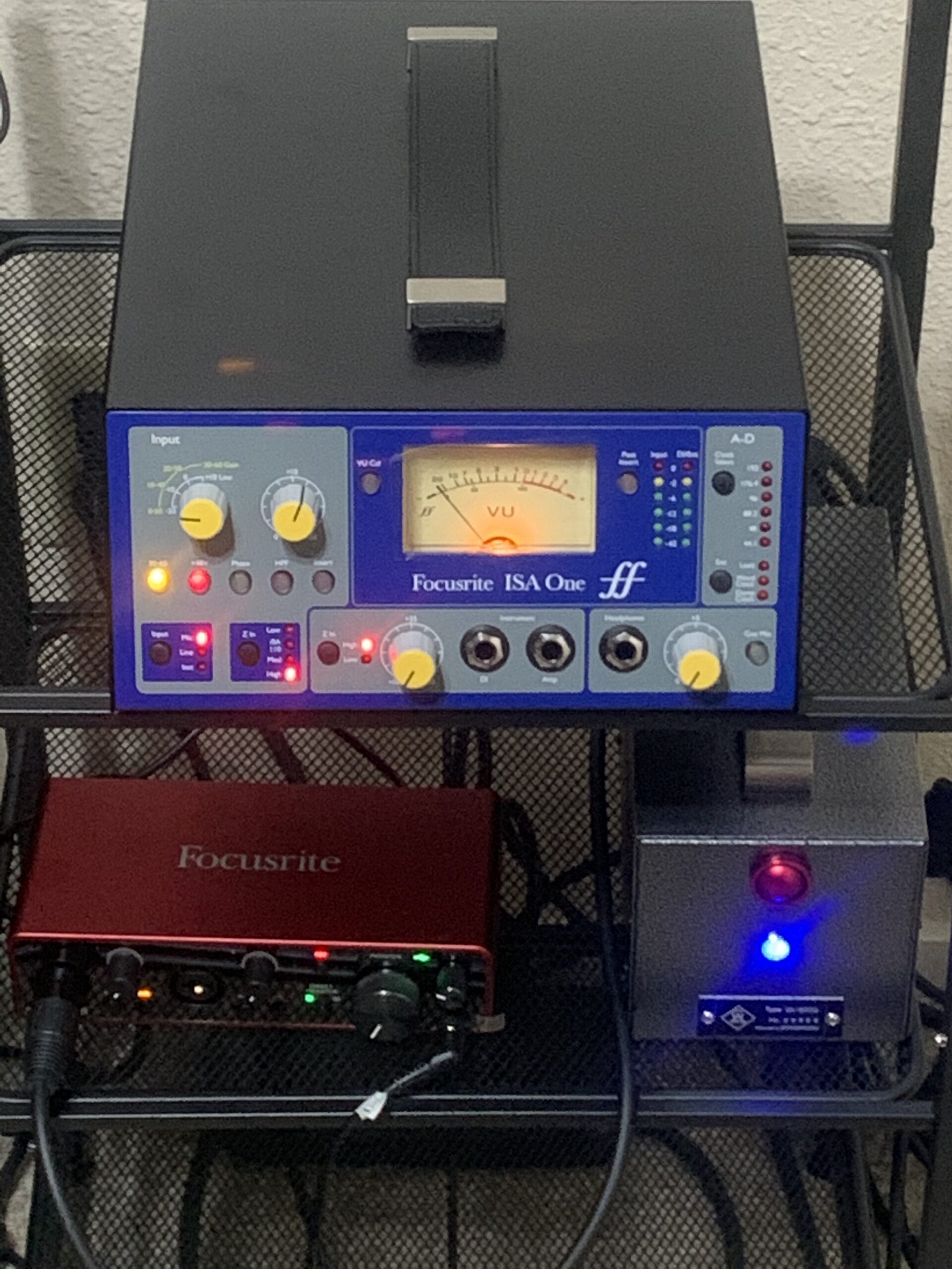 Focusrite ISA One Heritage Mic Preamp with Independent DI customer photo 1