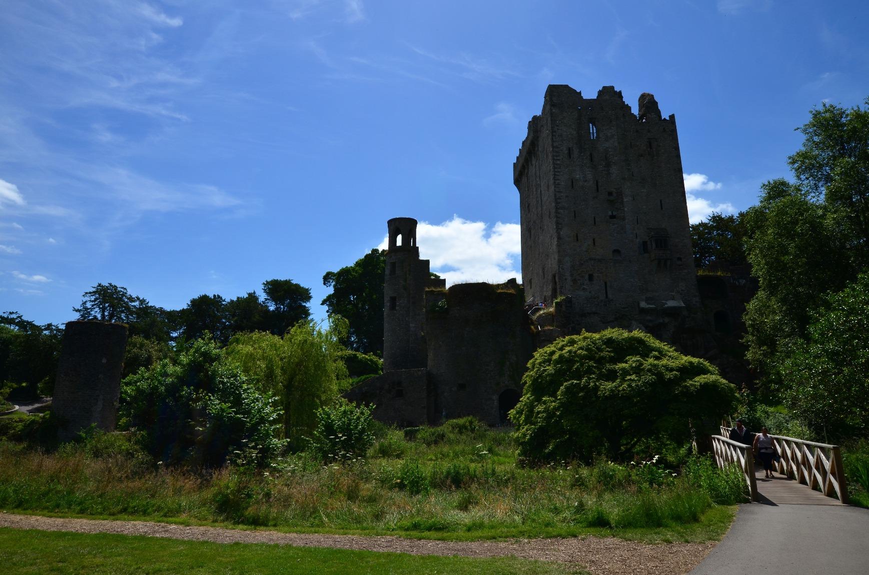 Sigma 10-20mm f/3.5 EX DC HSM ELD SLD Aspherical Super Wide Angle Lens for Nikon Digital SLR Cameras customer photo 2