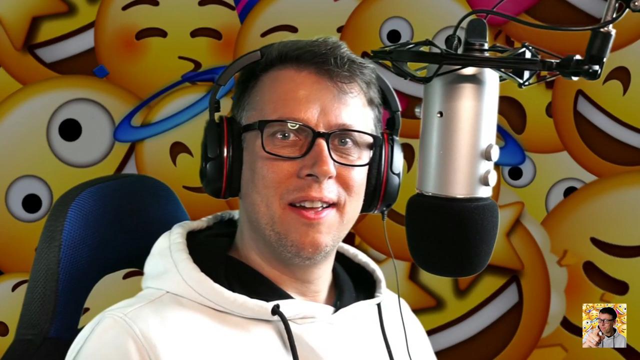 Fotodiox 5'x7' Collapsible Chromakey Green + Blue 2-in-1 Background, Backdrop kit w/Stand Support customer photo 2