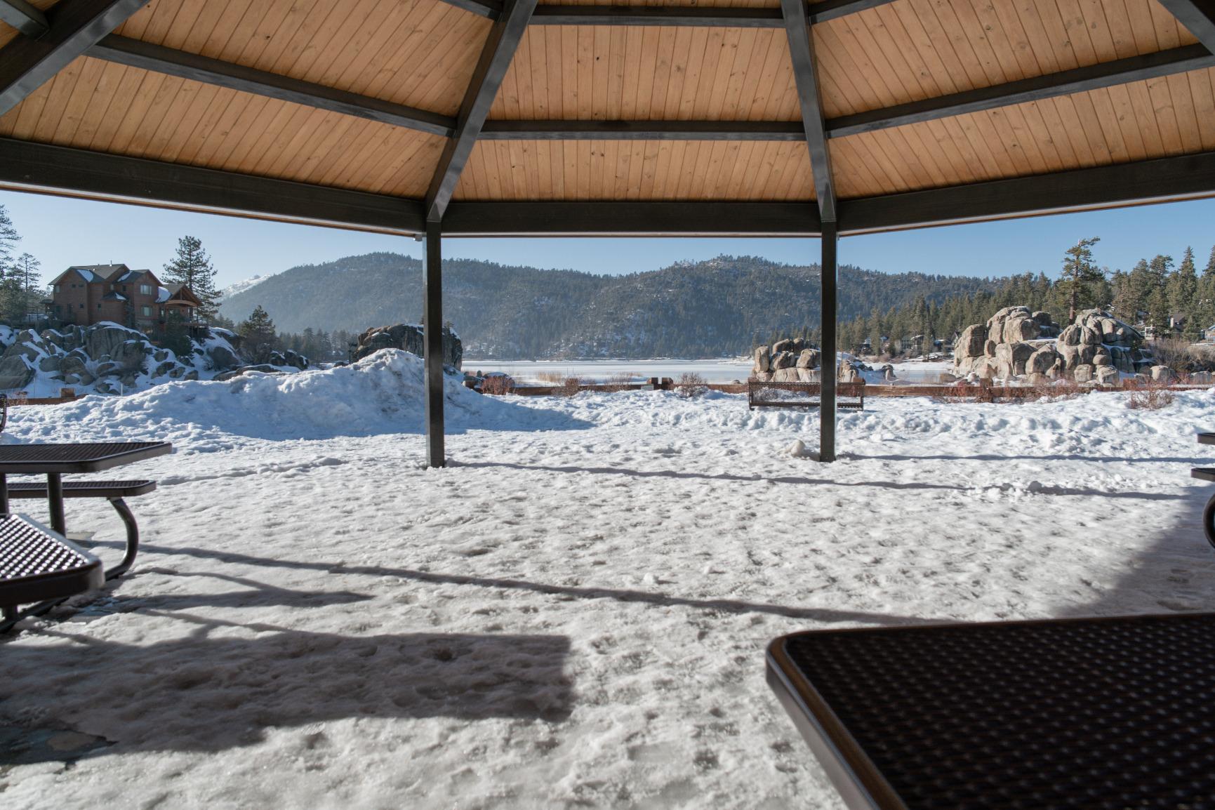 Rokinon 24mm f/1.4 ED Aspherical Lens for Canon EF customer photo 1