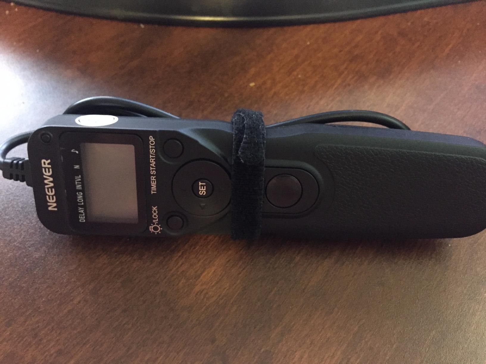 Neewer Shutter Release Timer Remote Control Cord Compatible with Canon EOS 550D/Rebel T2i, 450D/Xsi, 400D/Xti, 350D/XT, 300D 60D 600D 500D 1100D 1000D 10D 20D 30D 40D 50D customer photo 2