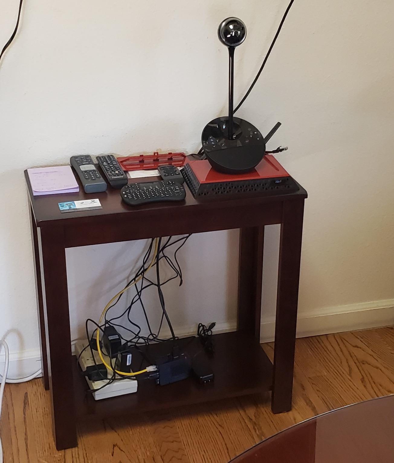 Logitech BCC950 Desktop Conferencing Solution, Full HD 1080p B23 Calling, Hi-Definition Webcam, Speakerphone with Noise-Reducing Mic, for Skype, WebEx, Zoom customer photo 1