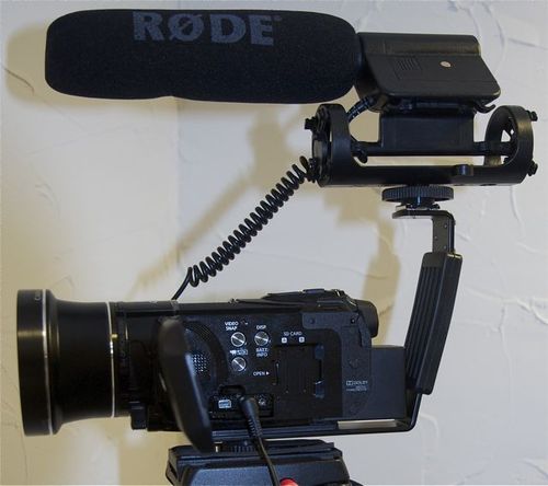 Rode VideoMic Camera-Mount Shotgun Microphone with Rycote Lyre Shock Mounting, Black customer photo 1
