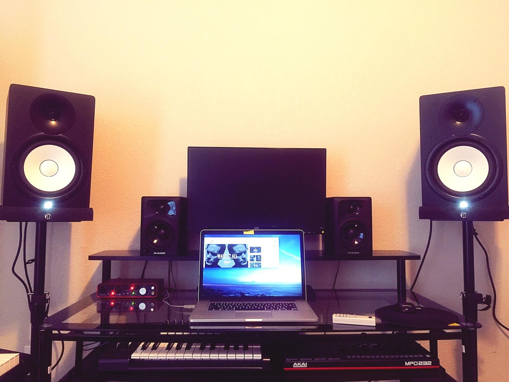 YAMAHA HS8 Studio Monitor, Black, 8 Inch customer photo 2