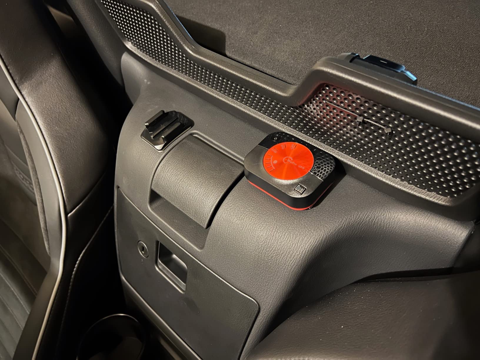 Dual Electronics XGPS160 Multipurpose Universal 5 Device Bluetooth GPS Receiver with Wide Area Augmentation System and Portable Attachment customer photo 1