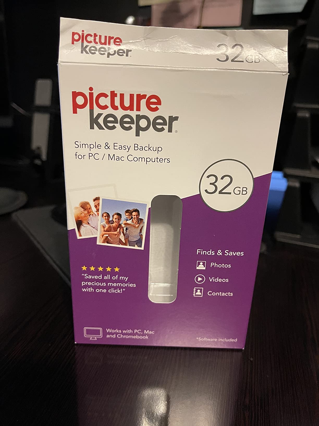 Picture Keeper for Mac & PC - 32GB USB Stick Backup for Photos, Videos, Contacts, Laptop, Computer and MacBook Flash Drive Memory Backup- 32GB, Silver customer photo 1