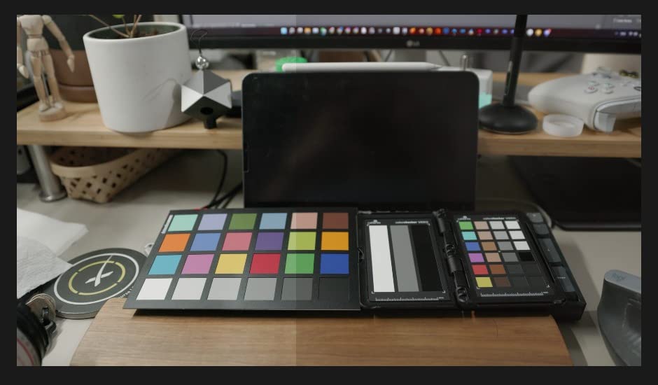 Datacolor SpyderCHECKR 24 - Color calibrate your camera for consistent image color across multiple camera systems/lighting conditions. Target color chart has 24 target colors + grey card. customer photo 3