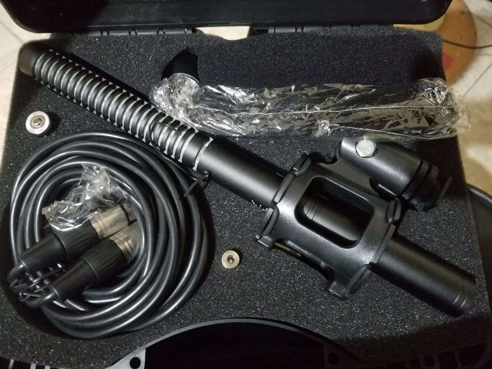 Professional Advanced Broadcast Microphone and accessories Kit for For Interviews, Film Shoots and Promo Videos, Mounts to Stand, Pole, Tripod, or Camera customer photo 2