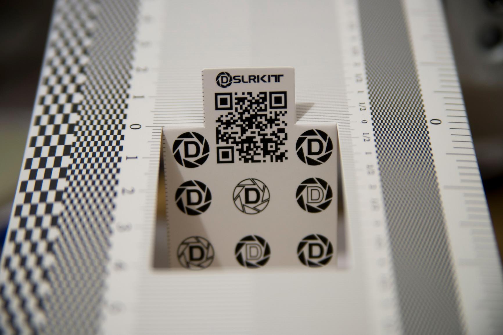 DSLRKIT Lens Focus Calibration Tool Alignment Ruler Folding Card (Pack of 2) customer photo 1