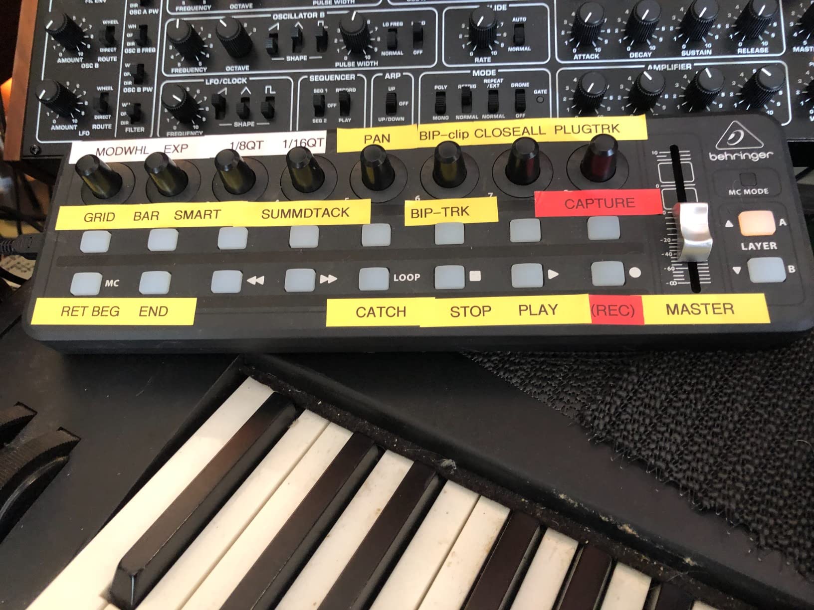 BEHRINGER X-TOUCH MINI Ultra-Compact Universal USB Controller customer photo 1