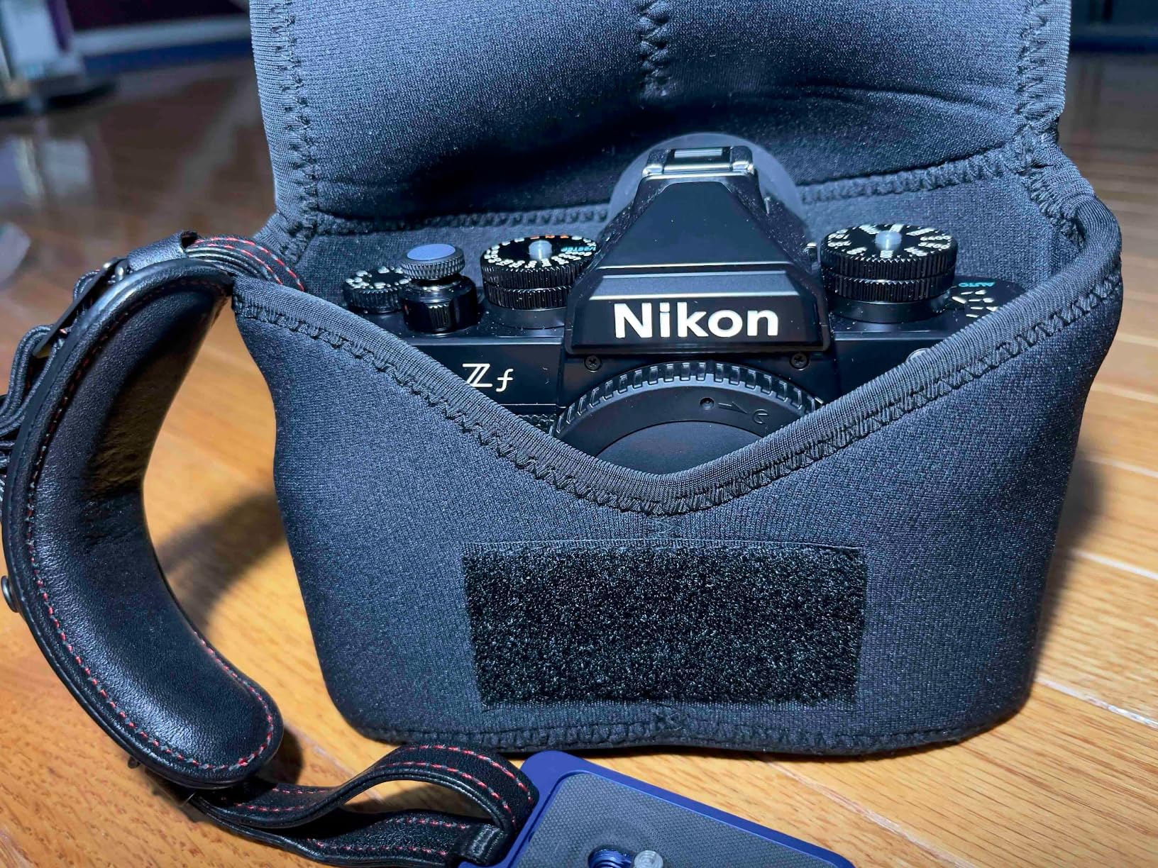 Matin Digital SLR Compact Camera Body Case Black V2 - (Large) New Upgraded Version customer photo 1