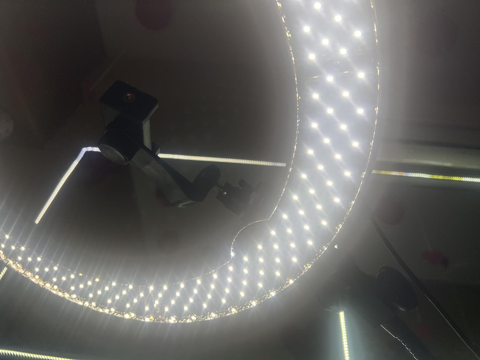 NEEWER Ring Light 18inch Kit: 55W 5600K Professional LED with Stand and Phone Holder, Soft Tube & Bag for Tattoo Lash Extension Barber Makeup Artist Studio Video Photography Lighting, RL-18 customer photo 2