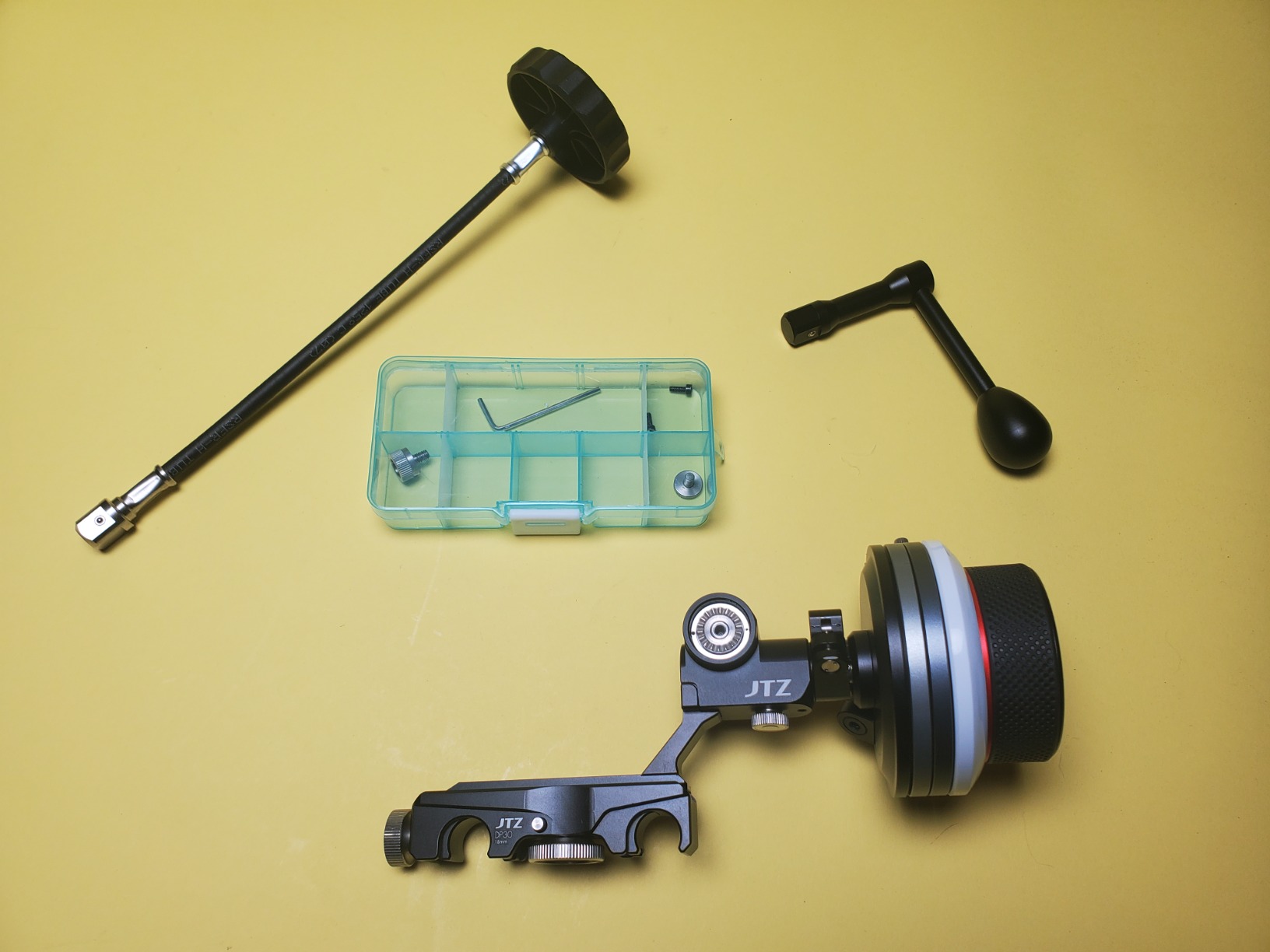 CAME-TV DP30 Cine Follow Focus Puller 15mm / 19mm Rail System KIT for FS700 C300 C500 II III Blackmagic URSA Mini BMCC BMPCC 4K 6K A7 A7R A7S II III IV A9 ARRI Lens Video Cinema DSLR Cameras customer photo 2