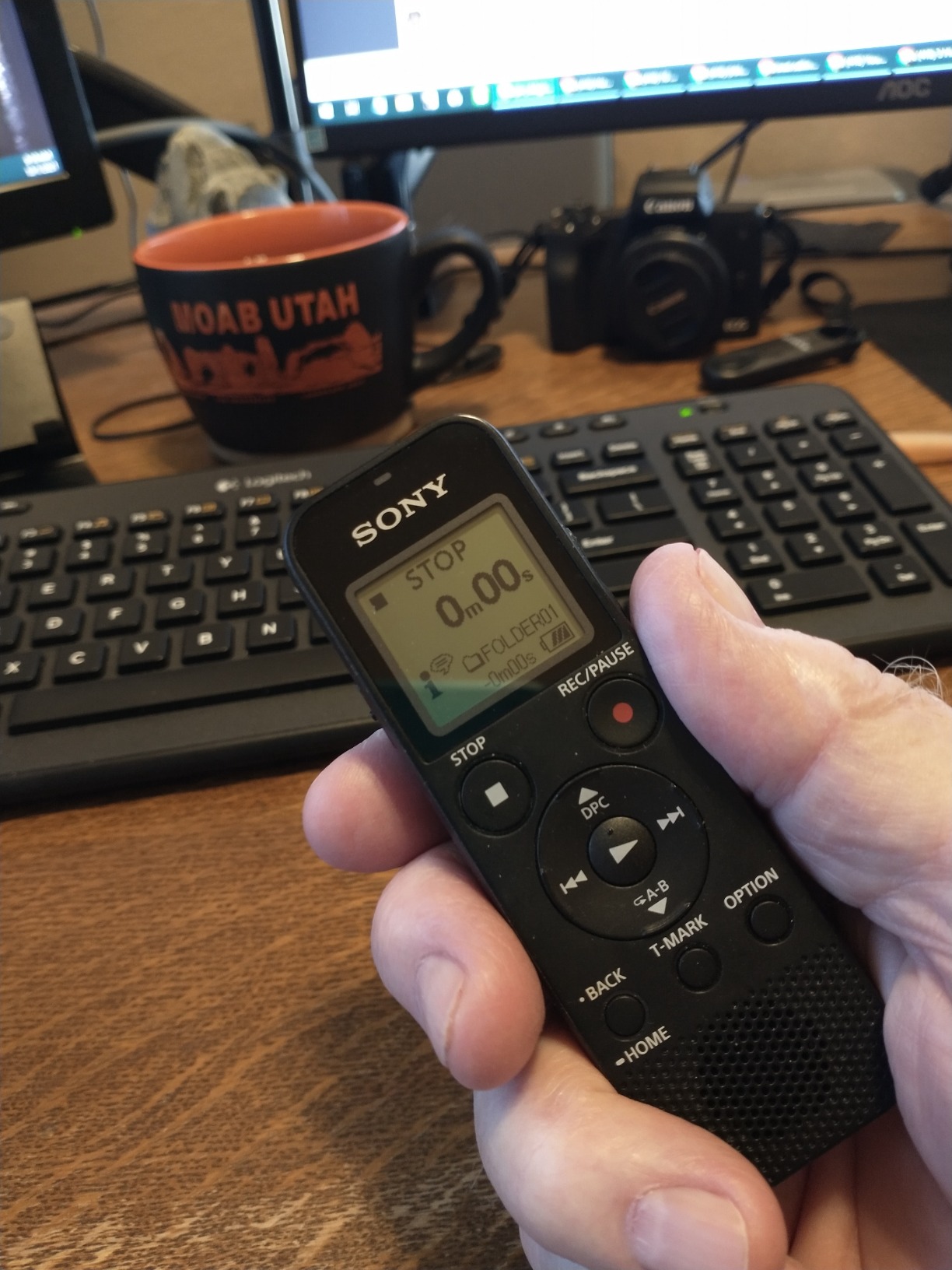 Sony ICD-PX370 Mono Digital Voice Recorder with Built-In USB Voice Recorder, black customer photo 2