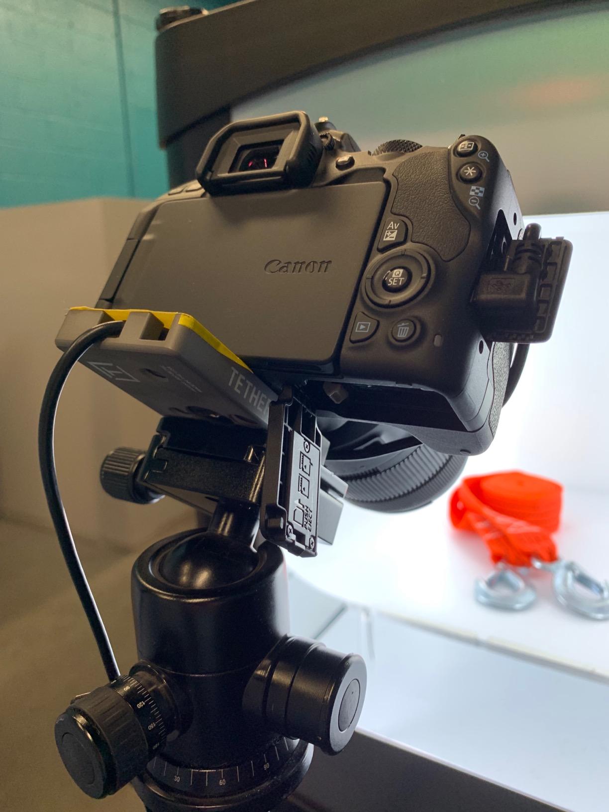 Tether Tools TetherBlock Arca Graphite - Cable Connection and Port Protector for Tethered Photography customer photo 2