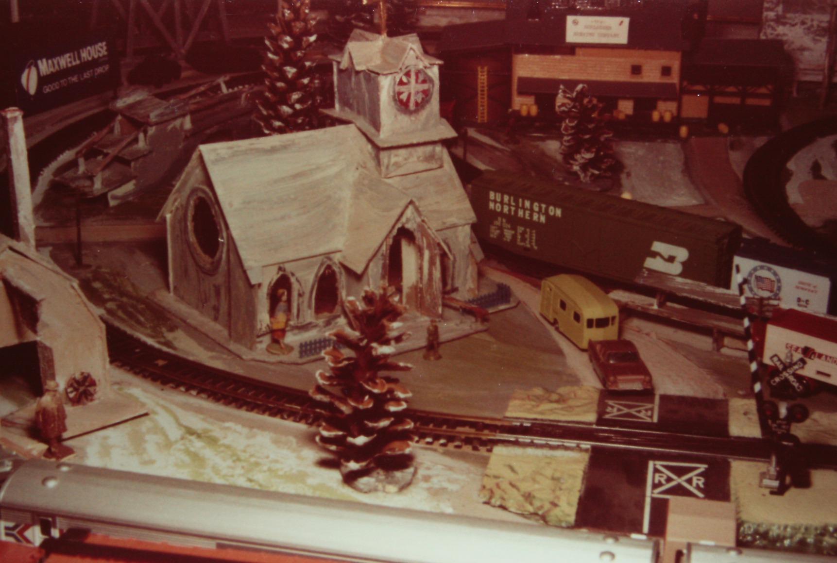 ClearClick QuickConvert 2.0 Photo, Slide, and Negative Scanner - Scan 4x6 Photos & 35mm, 110, 126 Film - No Computer Required - 22 MegaPixels customer photo 1