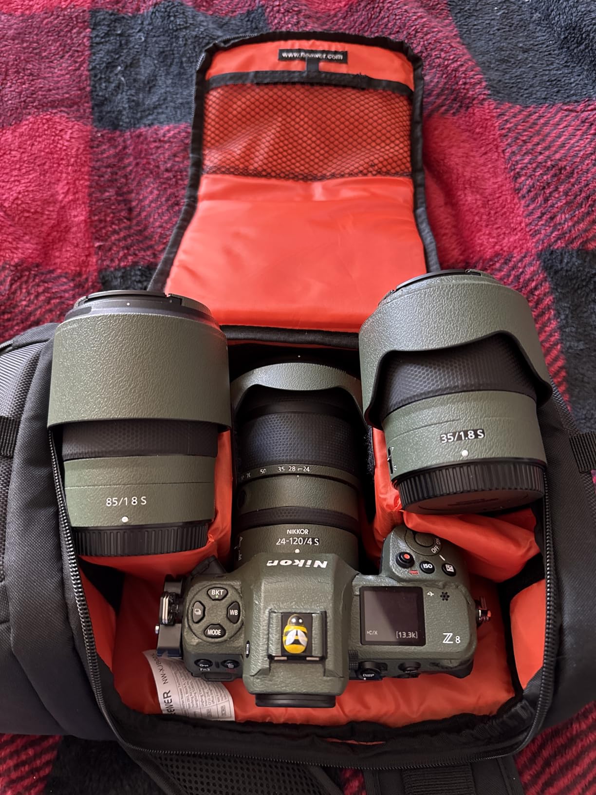 Neewer 2-in-1 Convertible Wheeled Camera Backpack, Rolling Luggage Case with Telescopic Handle and Anti-Shock Dividers customer photo 2