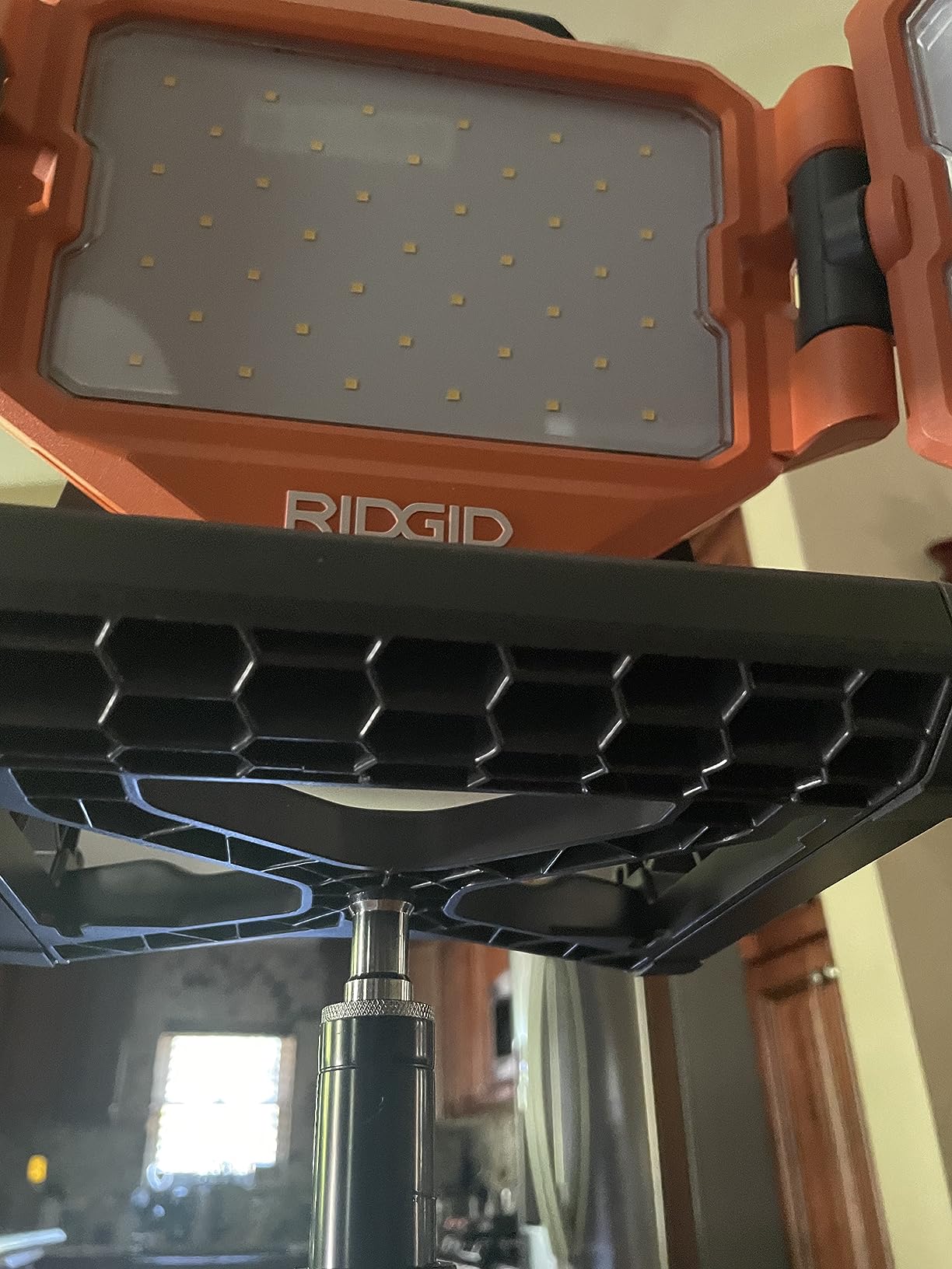 EMART 2 Pack Heavy Duty Light Stand 8.5ft, Spring Cushioned, Aluminum Construction, Photo Video Studio Tripod with Carrying Bag for Photography Lighting, Softbox, Flash customer photo 1