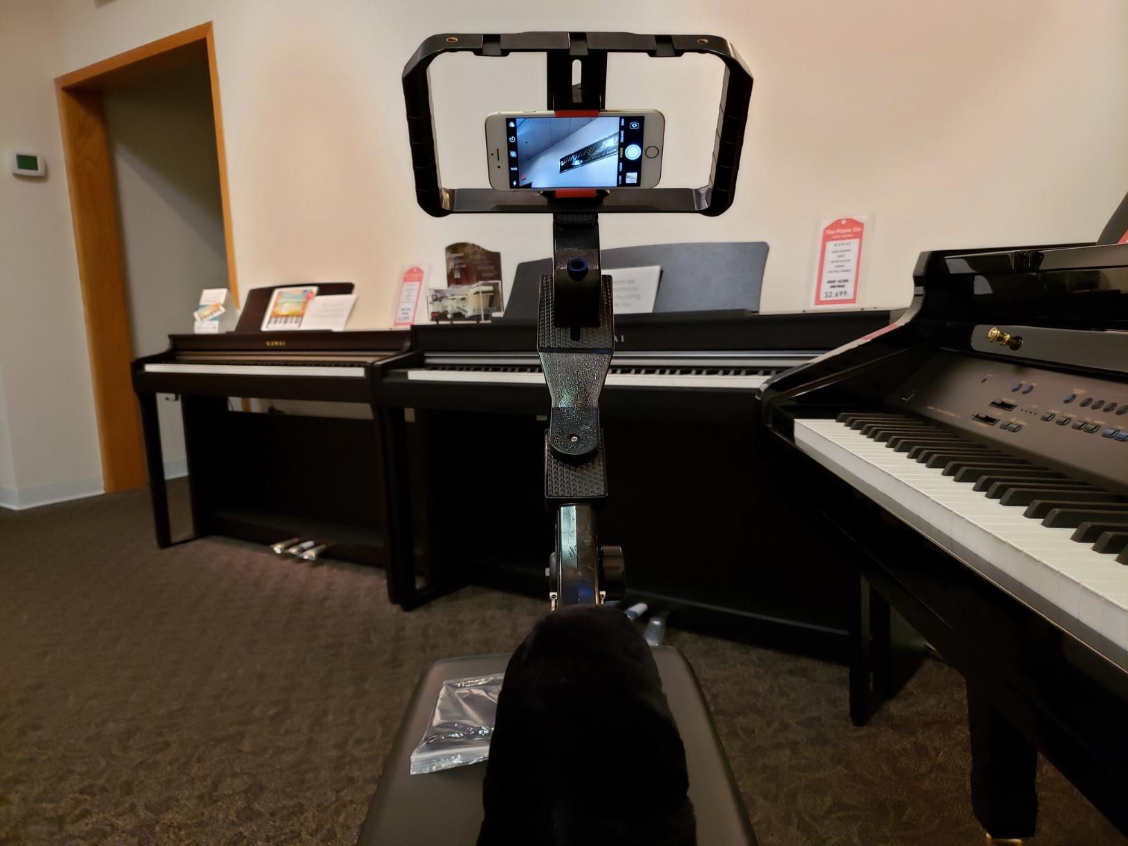 ULANZI U Rig Pro Smartphone Video Rig, Filmmaking Vlogging Case, Phone Video Stabilizer Grip Tripod Mount with Cold Shoe Mount for iPhone Samsung and More customer photo 2