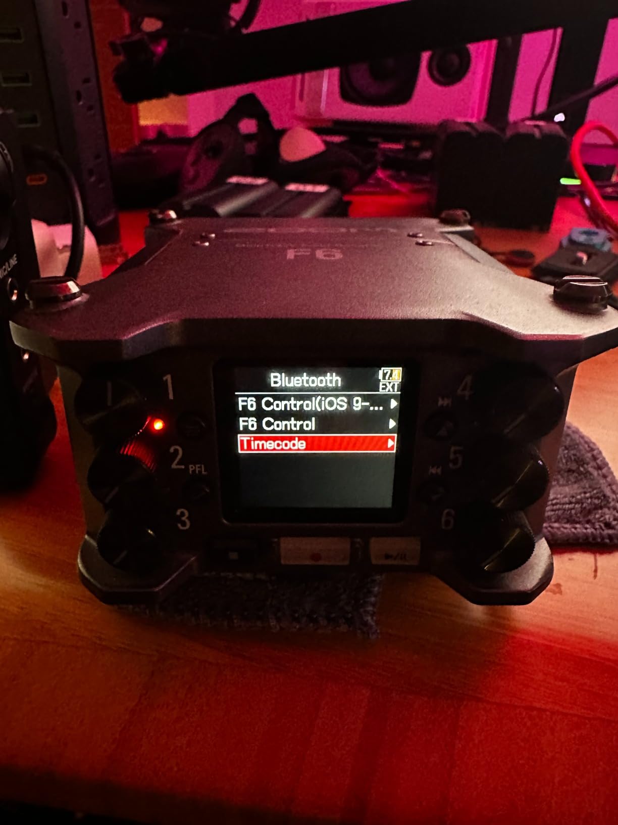 Zoom BTA-1 Bluetooth Adapter, for Wireless Control and Timecode sync for H4e, H6e, H5studio, H6studio Handheld Recorders, LiveTrak L12next, L20, and more customer photo 2