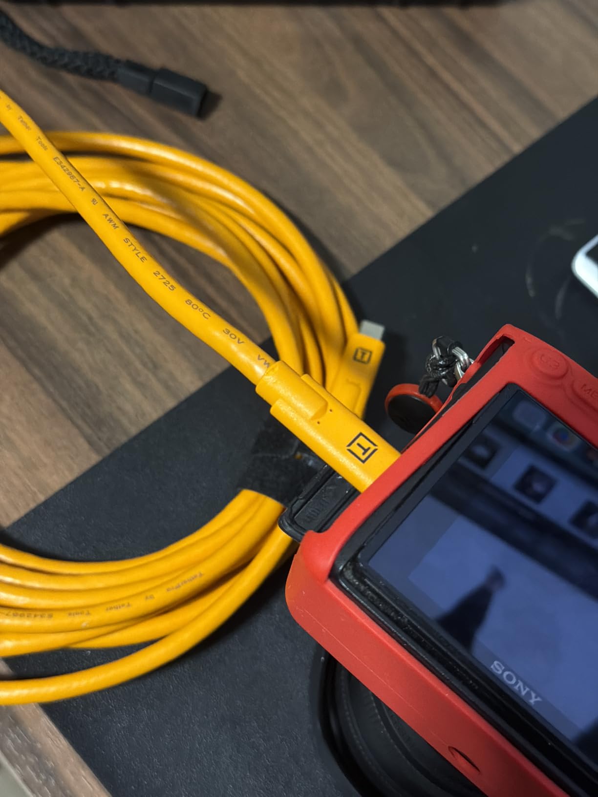 TetherPro USB-C to USB-C, 5Gbps Gen 1, 15' (4.6m), High-Visibility Orange customer photo 1