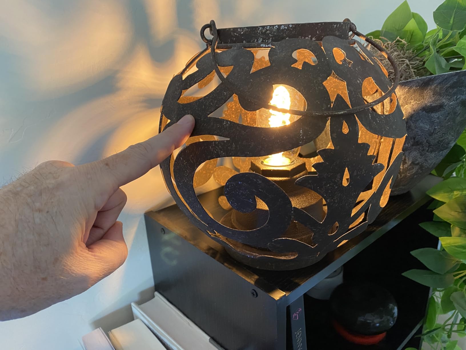 Boncoo Small Touch Control Table Lamp Base, Industrial Touch Light Vintage Edison Bulb Base, Dimmable Bedside Nightstand Accent Light for Living Room Bedroom, Antique Steampunk Style customer photo 2