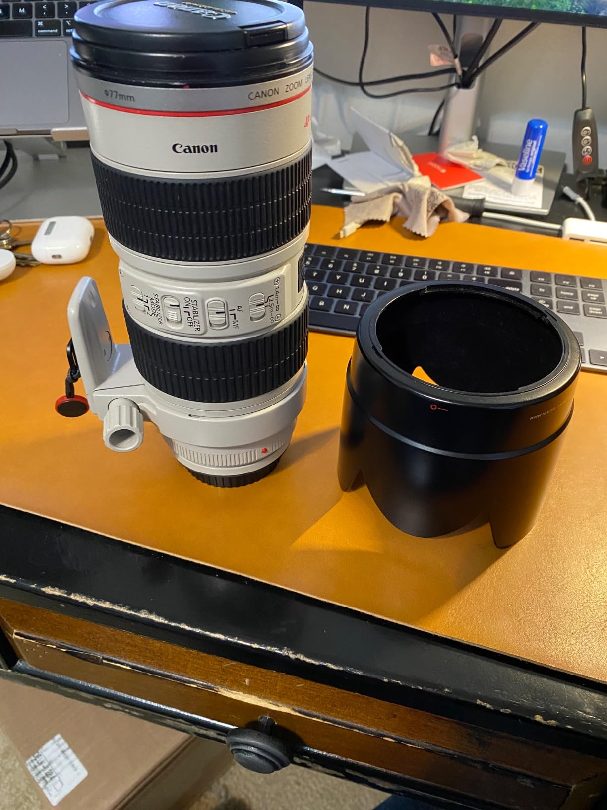 Canon EF 70-200mm f/2.8L USM Telephoto Zoom Lens for Canon SLR Cameras (Renewed) customer photo 1