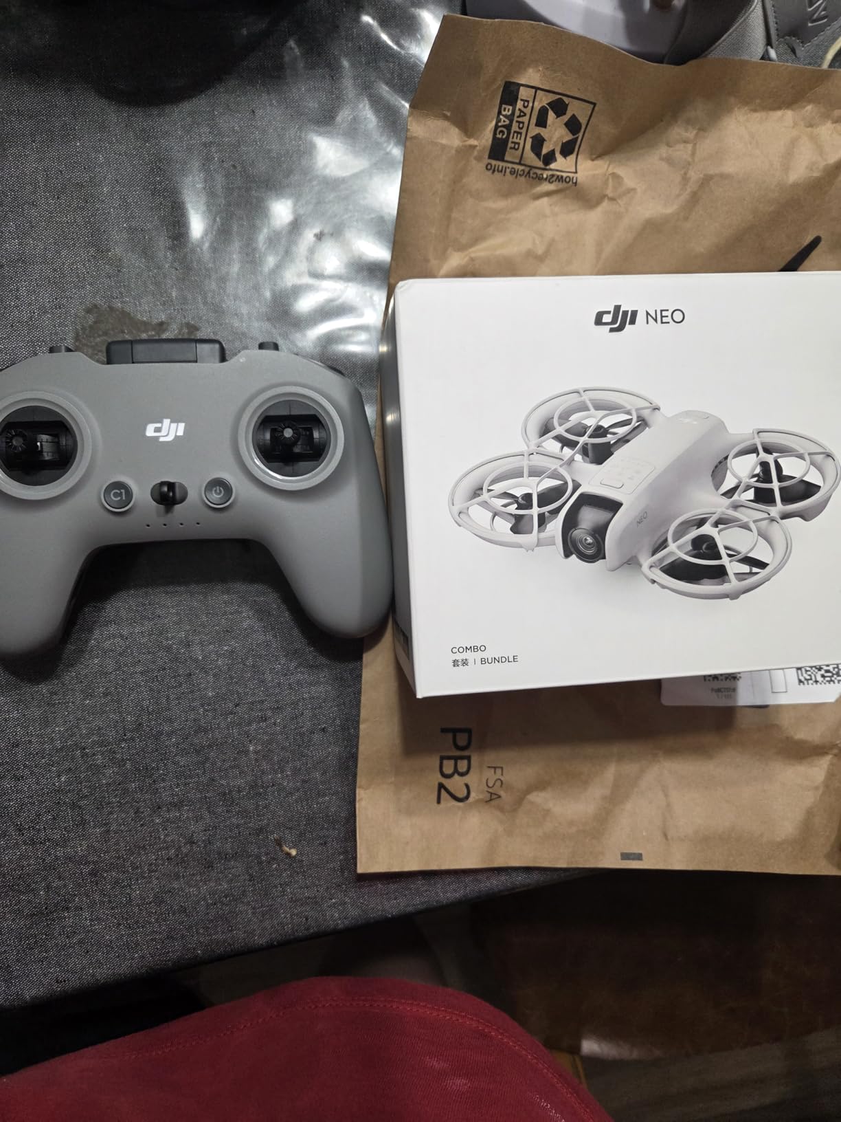 DJI Neo, Mini Drone with 4K UHD Camera for Adults, 135g Self Flying Drone that Follows You, Palm Takeoff, Subject Tracking, QuickShots, Stabilized Video, Built-In Propeller Guard (Controller-Free) customer photo 2