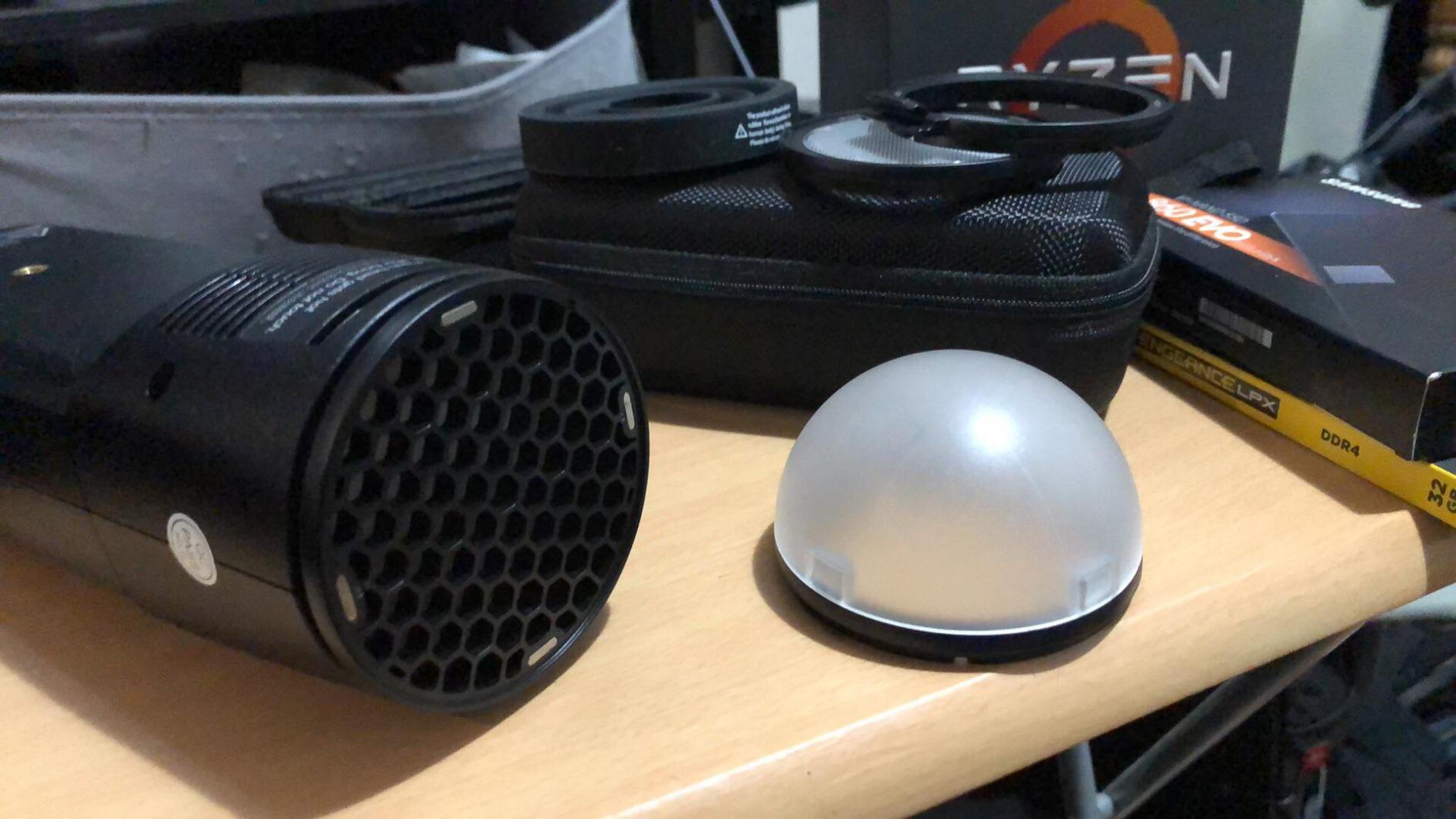 Godox AK-R1 Accessories Kit for V1 / V1mid/ V1 Pro / V100 / H200R / AD100PRO Round Head Flash Accessories Easy to Use customer photo 2