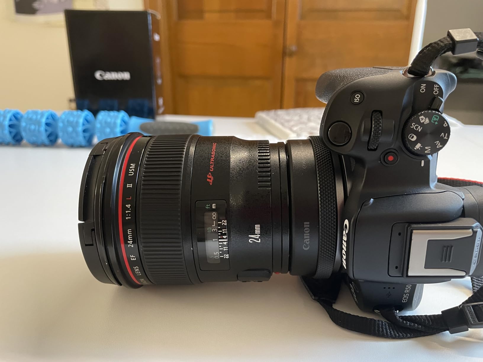 Canon Mount Adapter EF - EOS R, Compatible with EOS RP, EOS R, EOS R6, EOS R5 customer photo 1