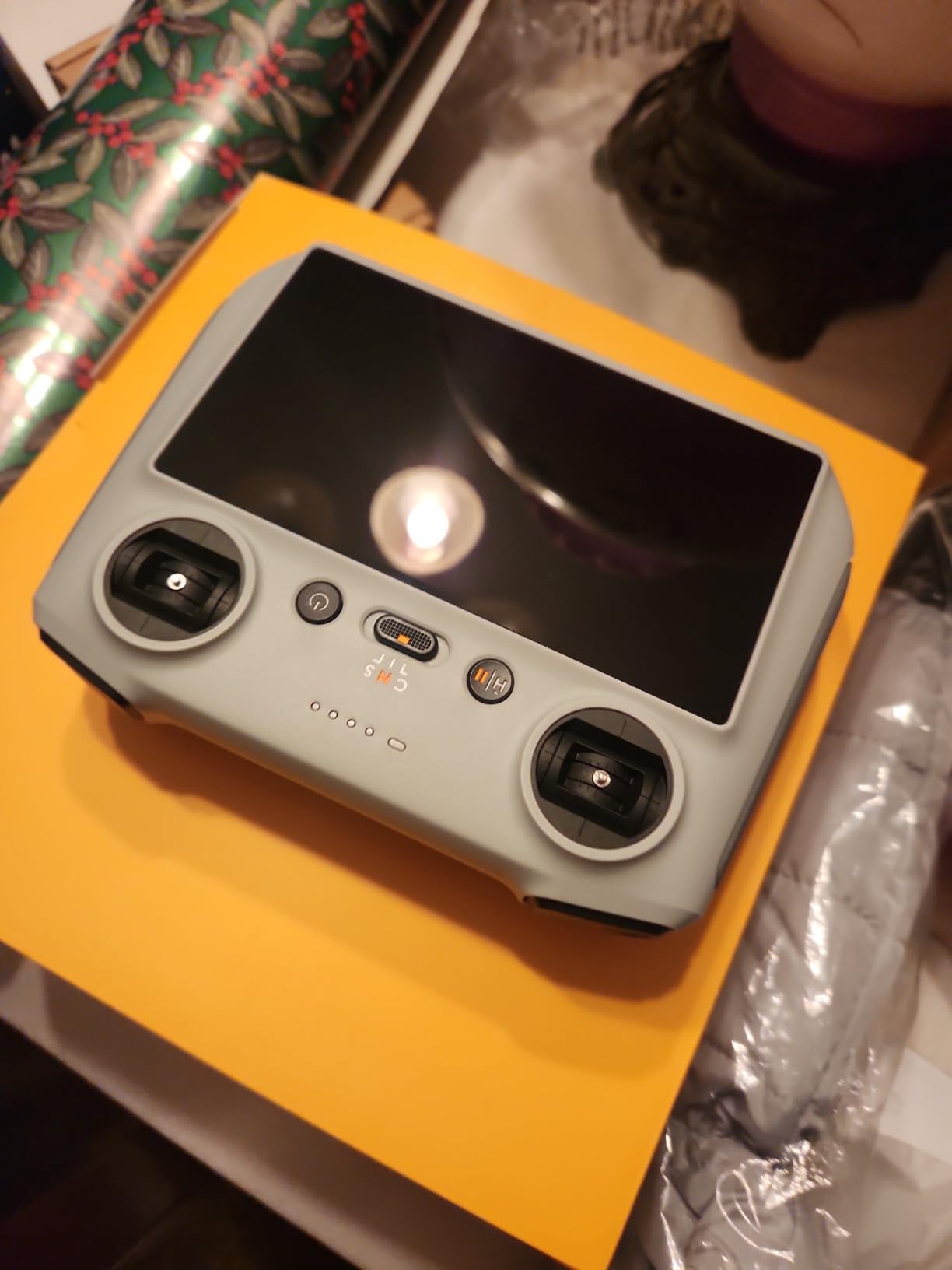 DJI Mavic 2 Zoom - Drone Quadcopter UAV with Optical Zoom Camera 3-Axis Gimbal 4K Video 12MP 1/2.3 inch CMOS Sensor, up to 48mph customer photo 1